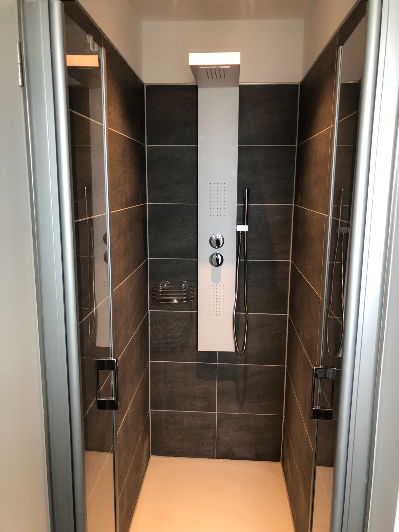 Erlebnisdusche im Saunabereich